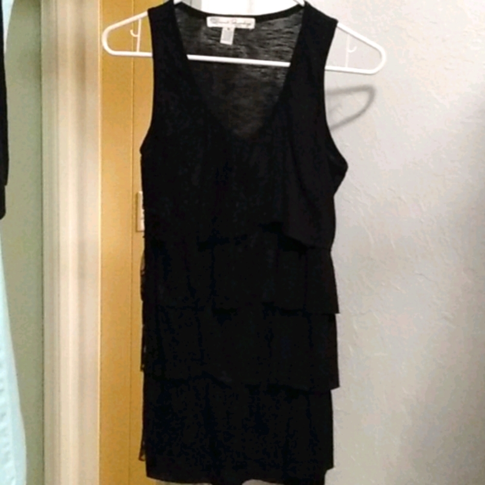 Black waterfall top